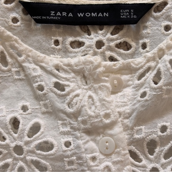 Zara Eyelet Ruffle Top Size Small - Picture 4 of 7